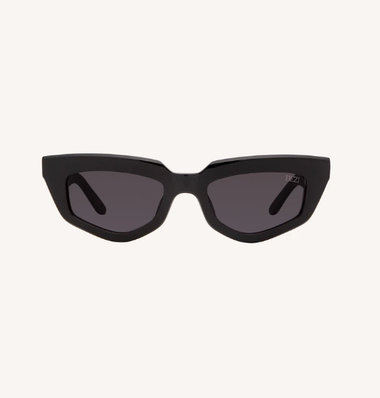 On Read Frames Sunglasses Dezi - Last Minute Gift Guide for a Fashionista