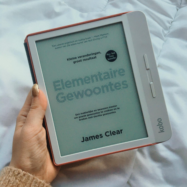 Atomic Habits by James Clear - Best Books I read in 2021 - Inspire to Glow
